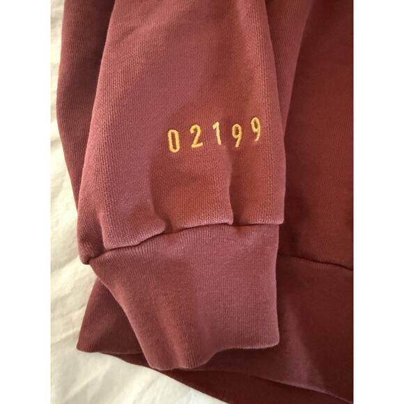 Rich Mom Boston M Wine Cotton Crewneck Pullover Sweatshirt Embroidered 02199 - Picture 4 of 7